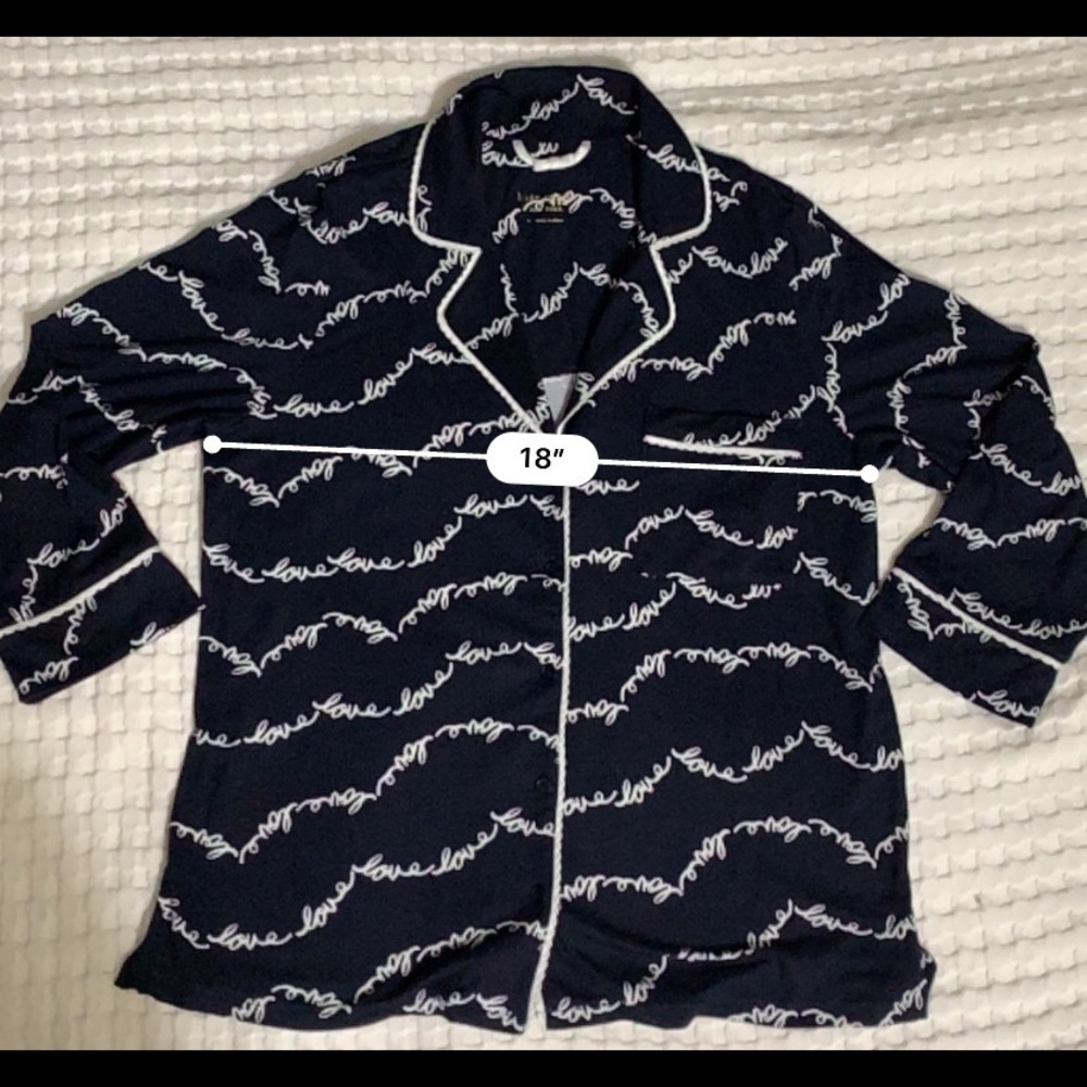Kate Spade Pajama Top Love lettering design Size small Navy Blue - Picture 6 of 6